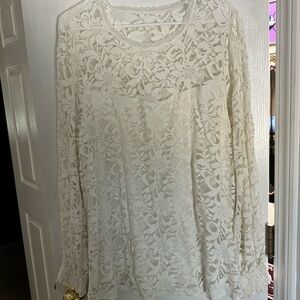 Torrid SZ 2 Ivory Lined Lace Top! EUC! Worn and Washed Once! Beautiful!